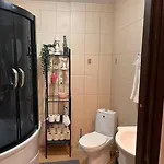 Kahe Magamistoaga Votmeteta Ja Eraldi Sissepaeaesuga Esimesel Korrusel Korter, Sobilik Peredele, Lemmikloomad Lubatud Tartu