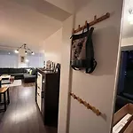 Kahe Magamistoaga Votmeteta Ja Eraldi Sissepaeaesuga Esimesel Korrusel Korter, Sobilik Peredele, Lemmikloomad Lubatud * Tartu