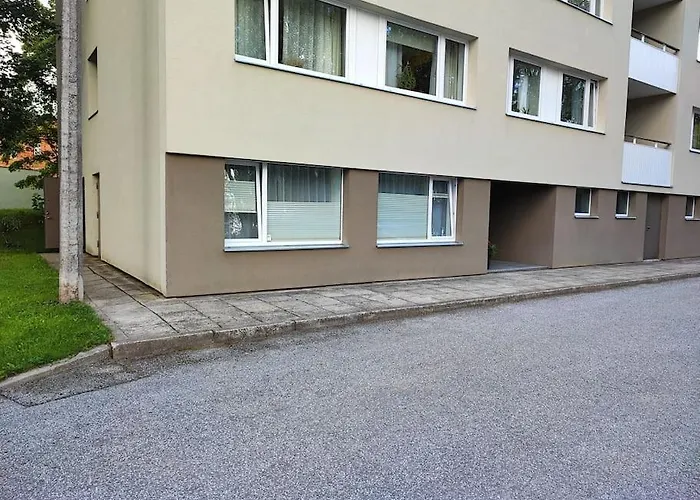 公寓 Kahe Magamistoaga Votmeteta Ja Eraldi Sissepaeaesuga Esimesel Korrusel Korter, Sobilik Peredele, Lemmikloomad Lubatud 塔尔图