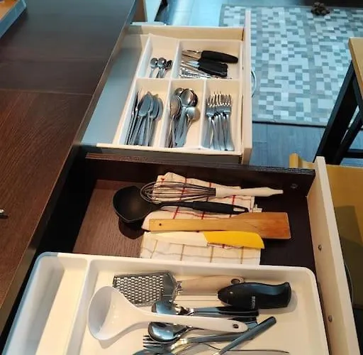 Kahe Magamistoaga Votmeteta Ja Eraldi Sissepaeaesuga Esimesel Korrusel Korter, Sobilik Peredele, Lemmikloomad Lubatud *