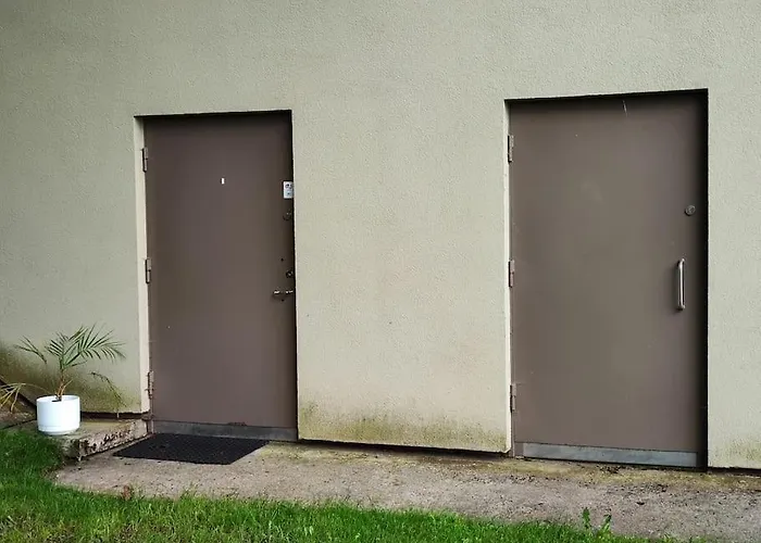 Kahe Magamistoaga Votmeteta Ja Eraldi Sissepaeaesuga Esimesel Korrusel Korter, Sobilik Peredele, Lemmikloomad Lubatud 公寓 塔尔图