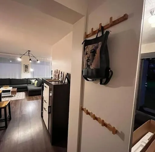 Kahe Magamistoaga Votmeteta Ja Eraldi Sissepaeaesuga Esimesel Korrusel Korter, Sobilik Peredele, Lemmikloomad Lubatud * 塔尔图