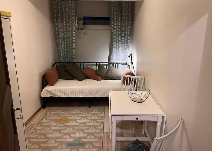 公寓 Kahe Magamistoaga Votmeteta Ja Eraldi Sissepaeaesuga Esimesel Korrusel Korter, Sobilik Peredele, Lemmikloomad Lubatud