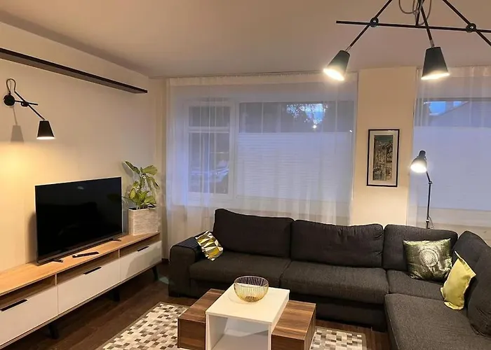 公寓 Kahe Magamistoaga Votmeteta Ja Eraldi Sissepaeaesuga Esimesel Korrusel Korter, Sobilik Peredele, Lemmikloomad Lubatud *